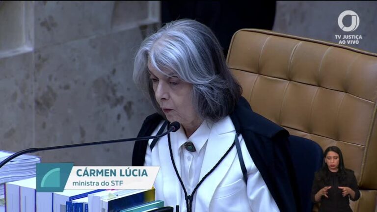 Cármen Lúcia destaca dever constitucional do STF e discute arquivamentos do Ministério Público